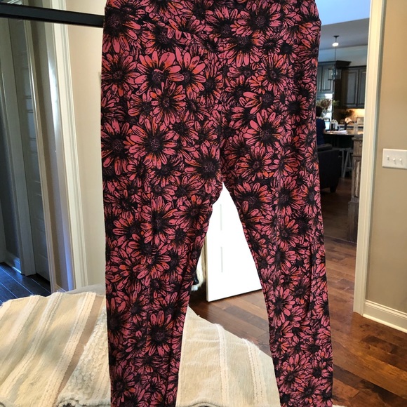 Lularoe leggings - Picture 1 of 4
